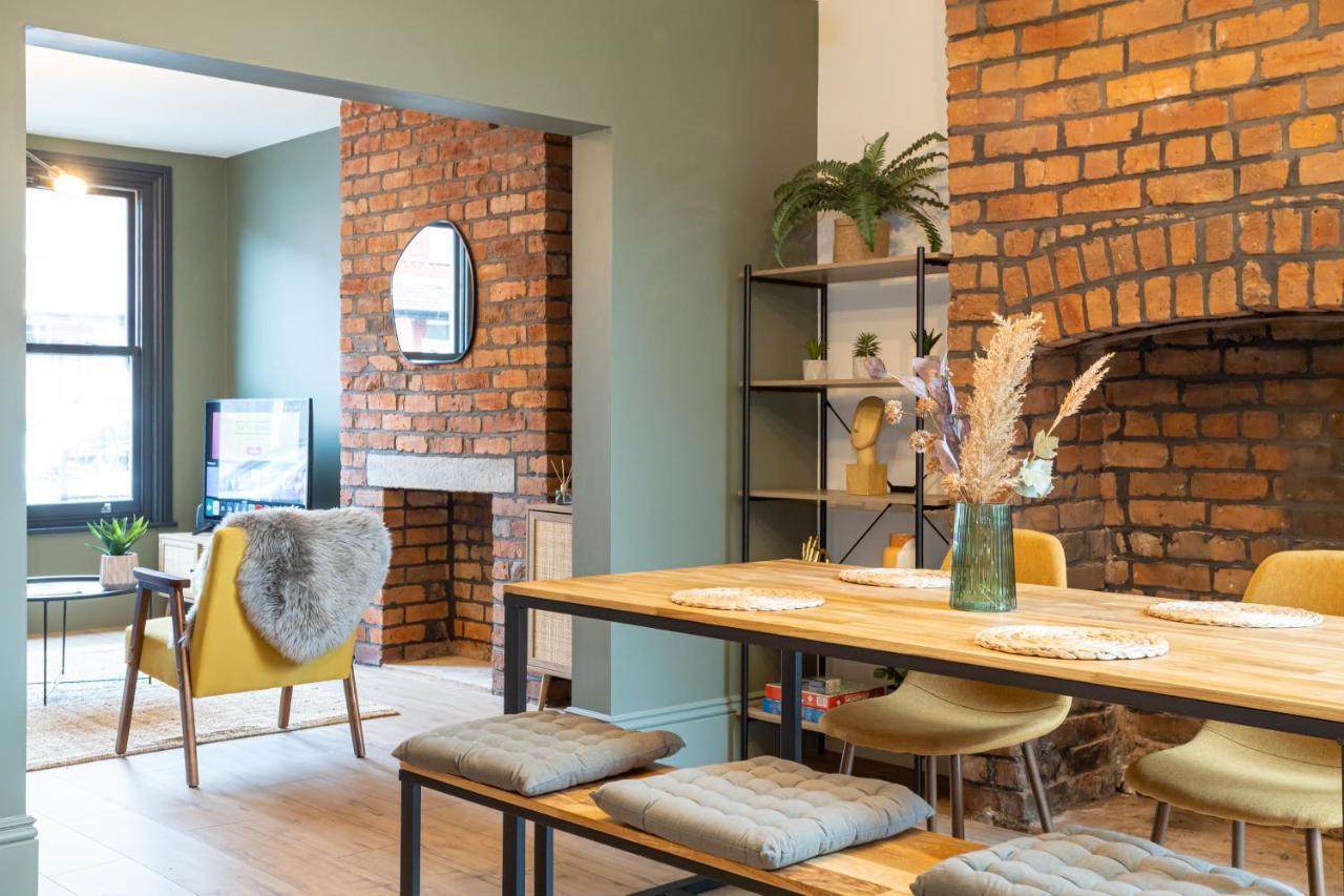 Villa Stunning Scandi 3 Bed House In Manchester-Parking Exterior foto